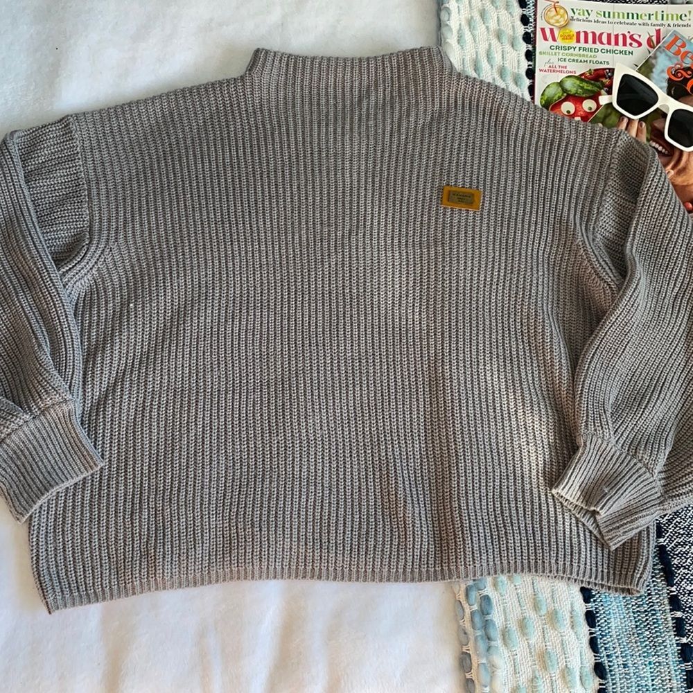 Nananii Ribbed Sweater-size small